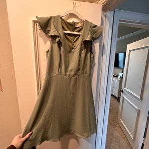 cute dress, worn once!